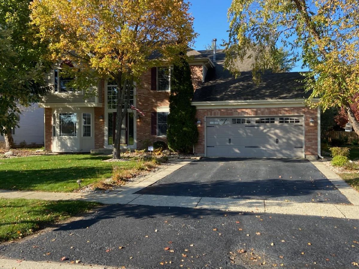Homes Sold Hampton Hills Crystal Lake Illinois, 1812 Deerhaven