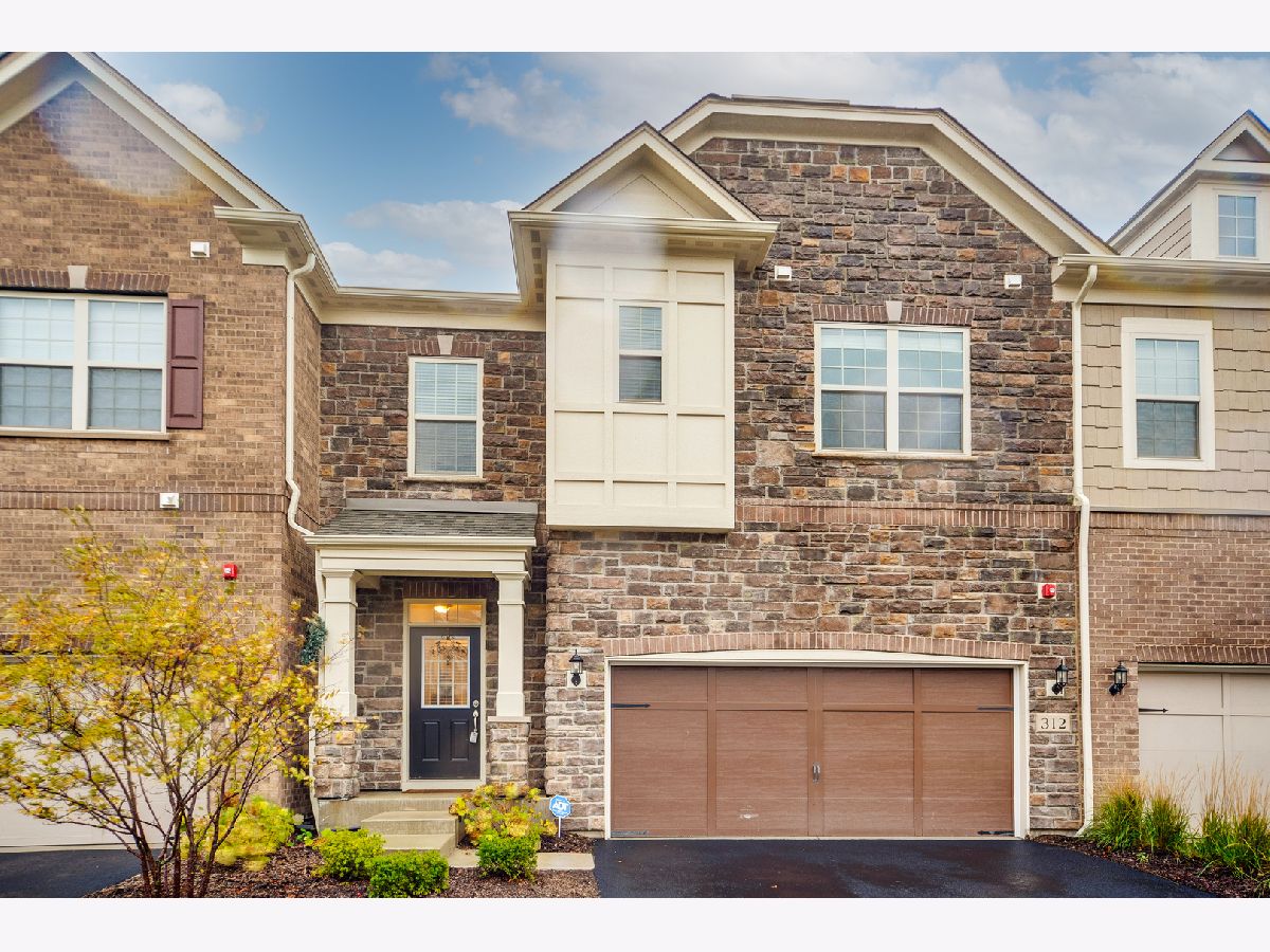 Condos & Townhomes Sold Camberley Club Lincolnshire Illinois, 312 Camberley