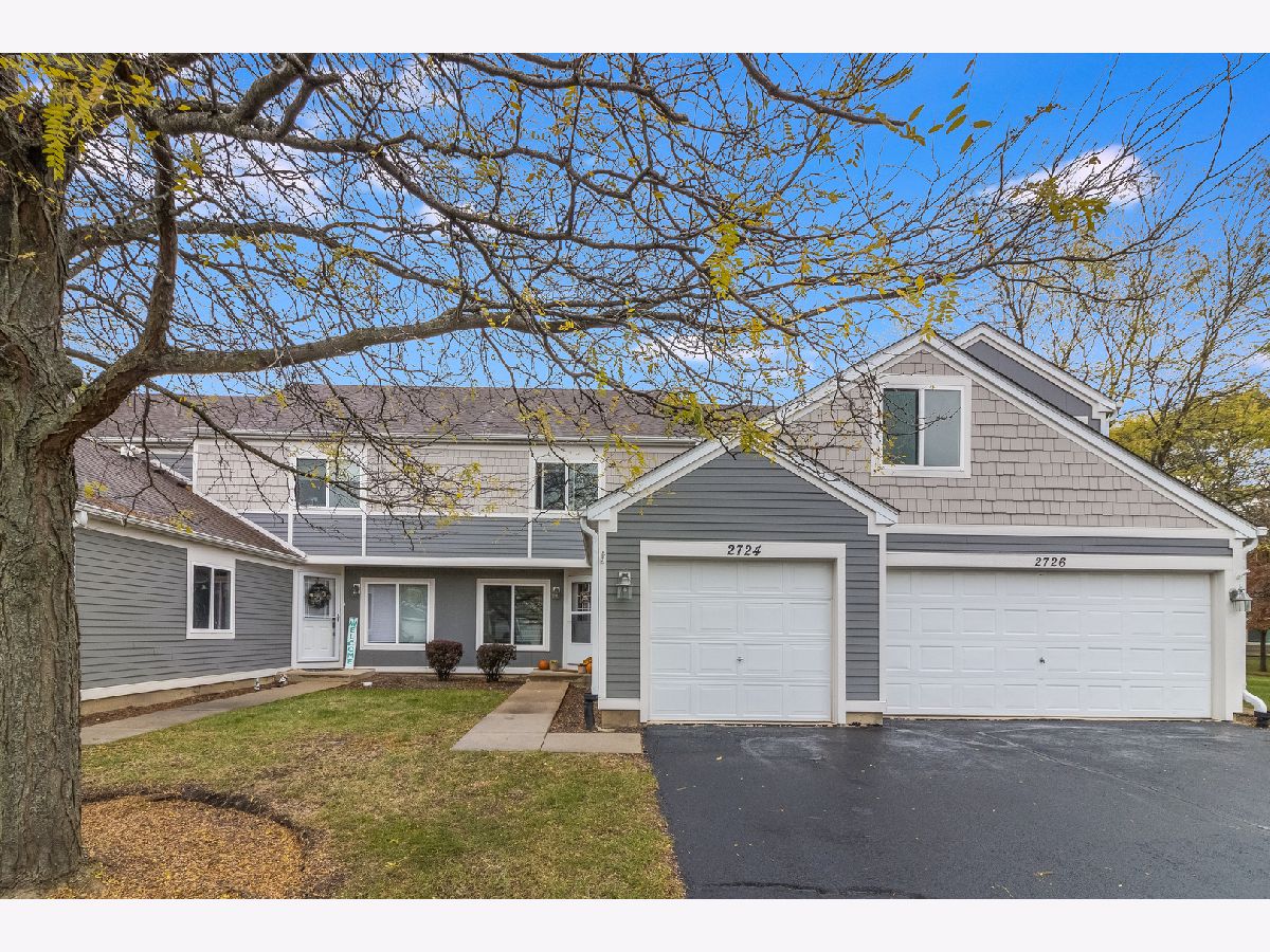 Townhomes Sold Country Oaks Of Butterfield Aurora Illinois, 2724 Preston