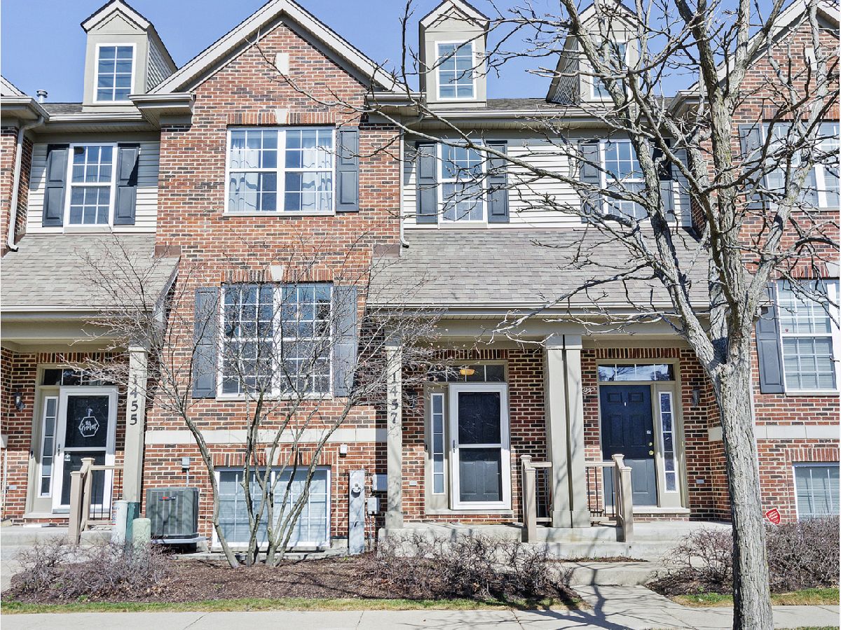 Townhomes Sold Fairfield Place Lombard Illinois, 1457 Fairfield