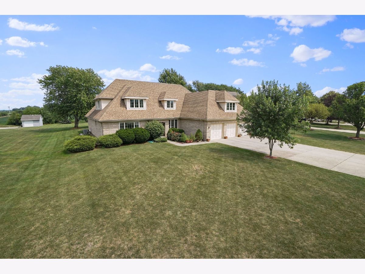 Homes Sold Meadowcrest Homer Glen Illinois, 16725 Meadowcrest
