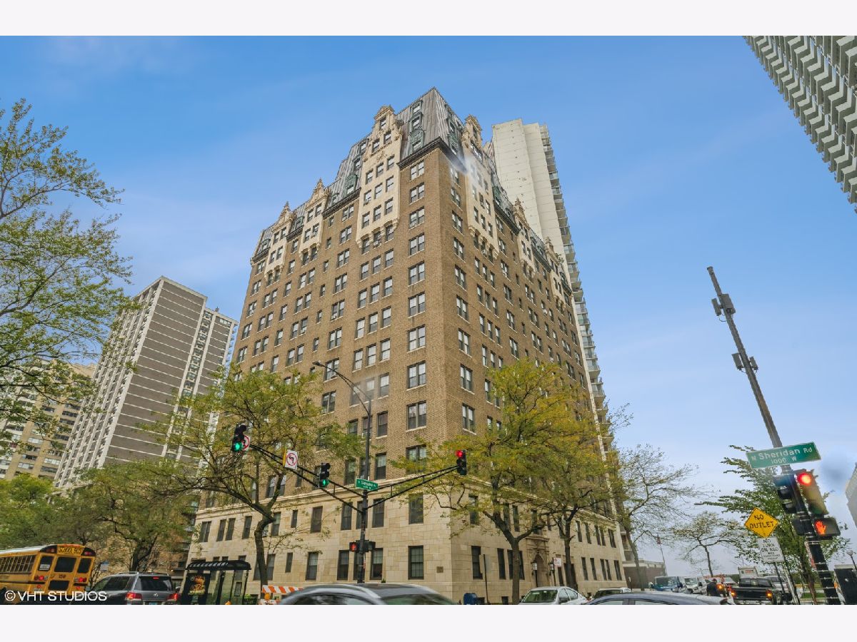 Condominiums Sold Park Edgewater Chicago Illinois, 6101 Sheridan