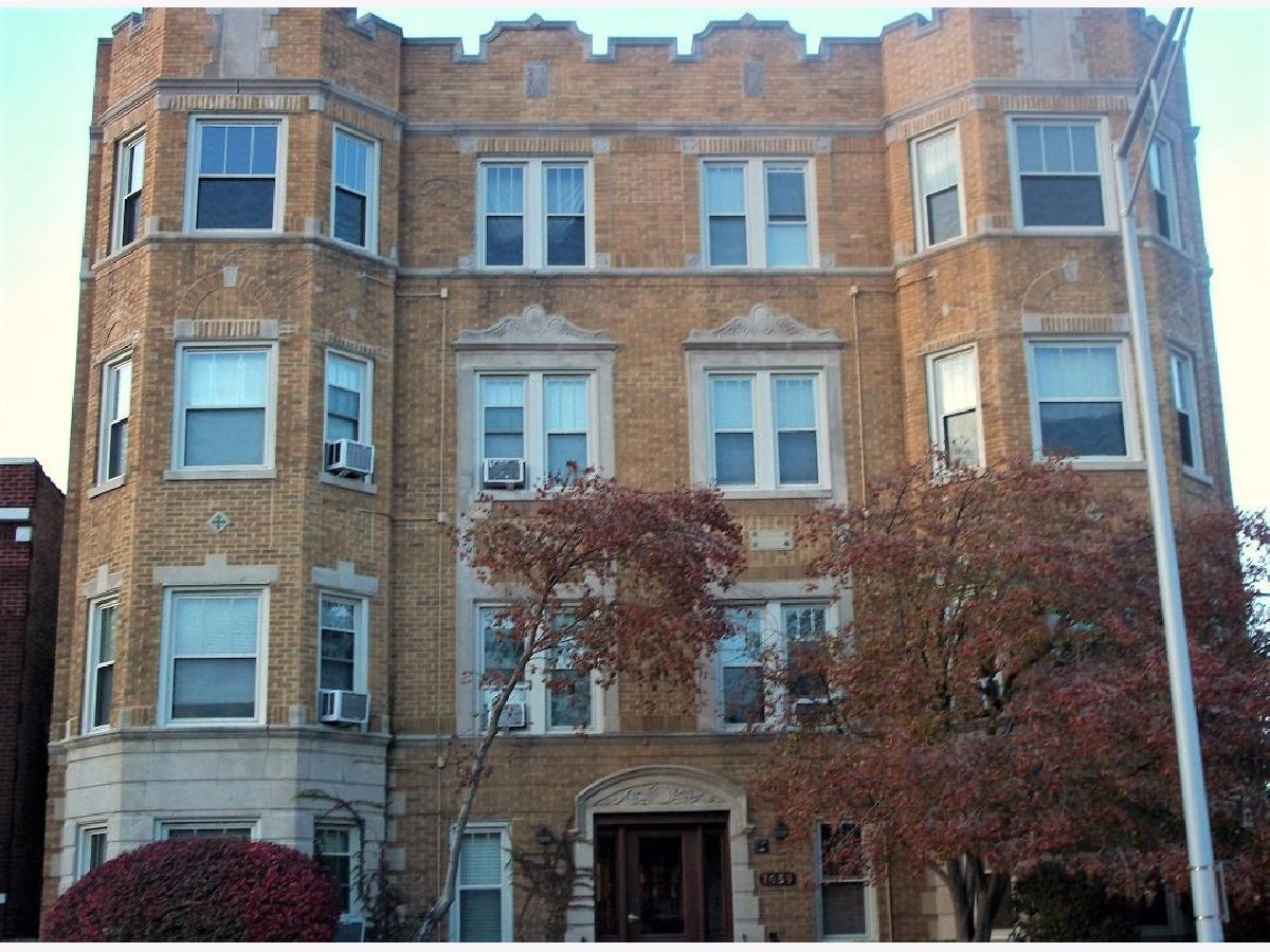 Condominiums Rented Coachlight Condos Forest Park Illinois, 7639 Jackson