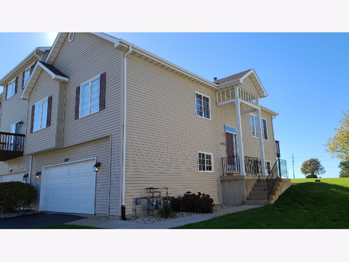 Condos & Townhomes & Homes Sold Logan Square Belvidere Illinois, 1921 Paddock