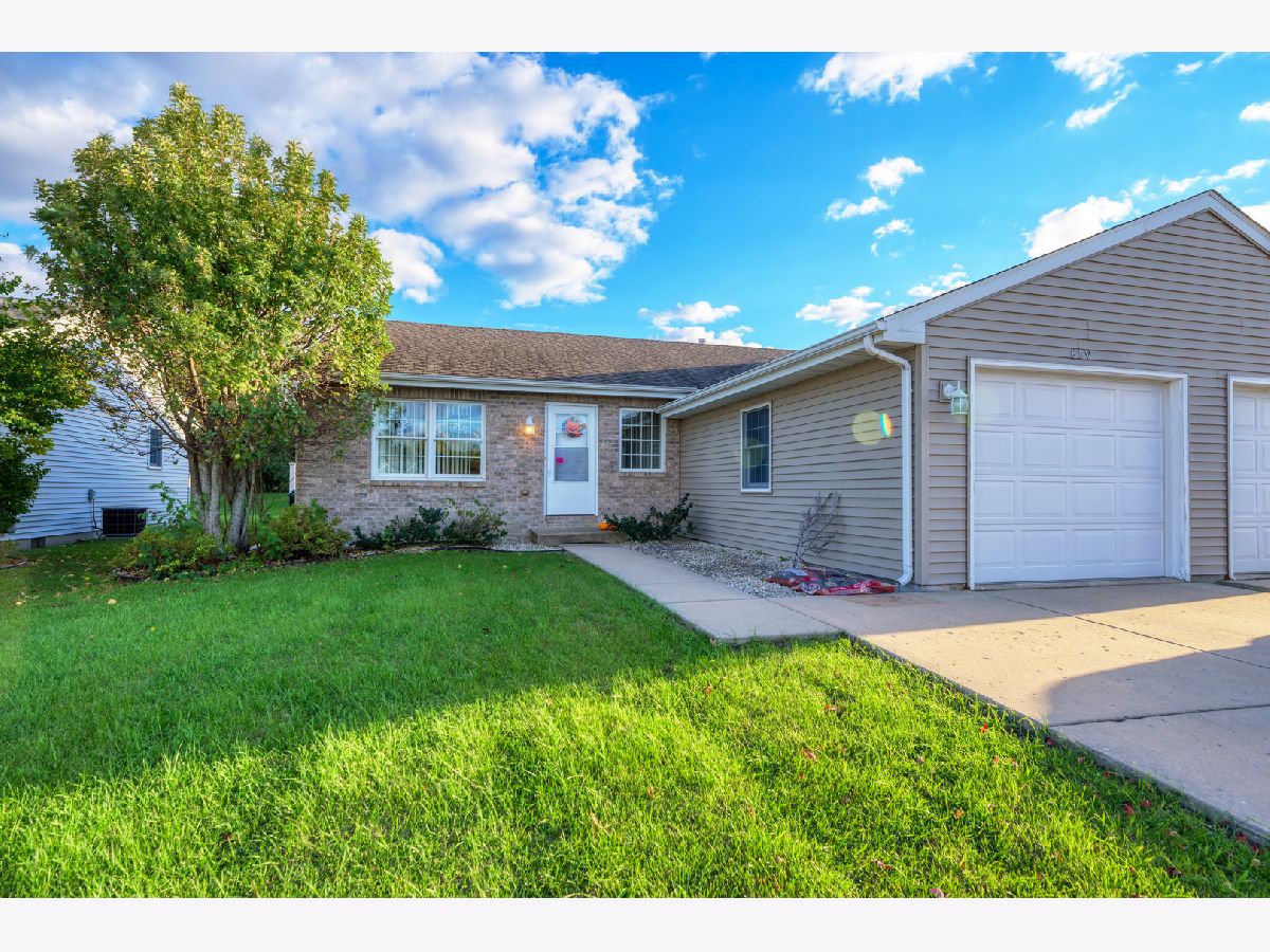 Townhomes & Homes Sold Quail Run Coal City Illinois, 859 Covey