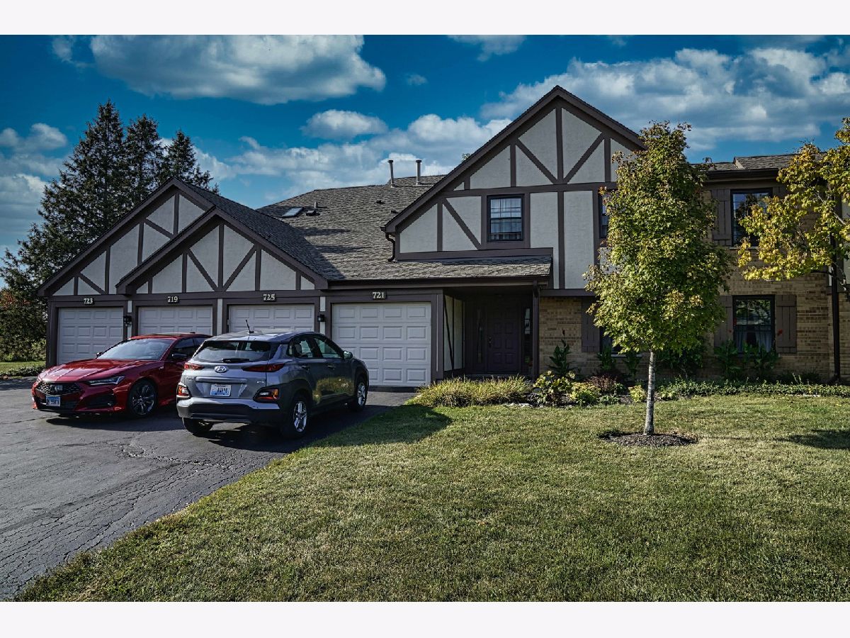 Elizabeth Park Wood Dale IL, Condos & Townhomes For Sale & For Rent