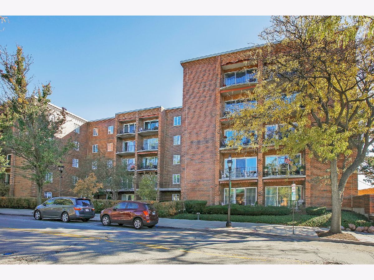 Condominiums Sold Churchill Condos Glen Ellyn Illinois, 515 Main