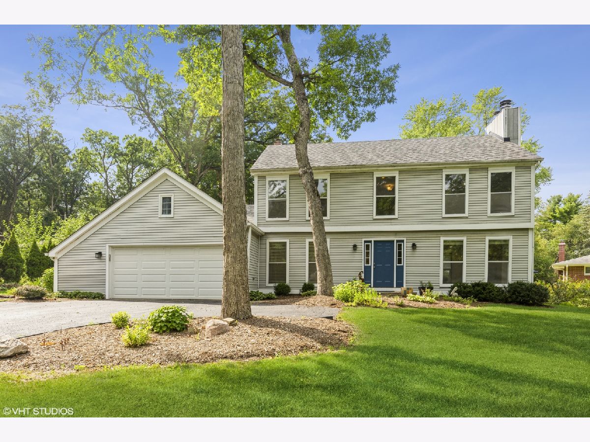 Homes Sold Country Woods Crystal Lake Illinois, 4115 Ravine