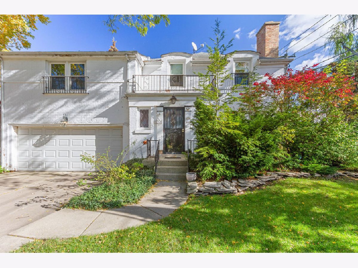 Homes Sold Lincolnwood Estates Lincolnwood Illinois, 6815 Kenton