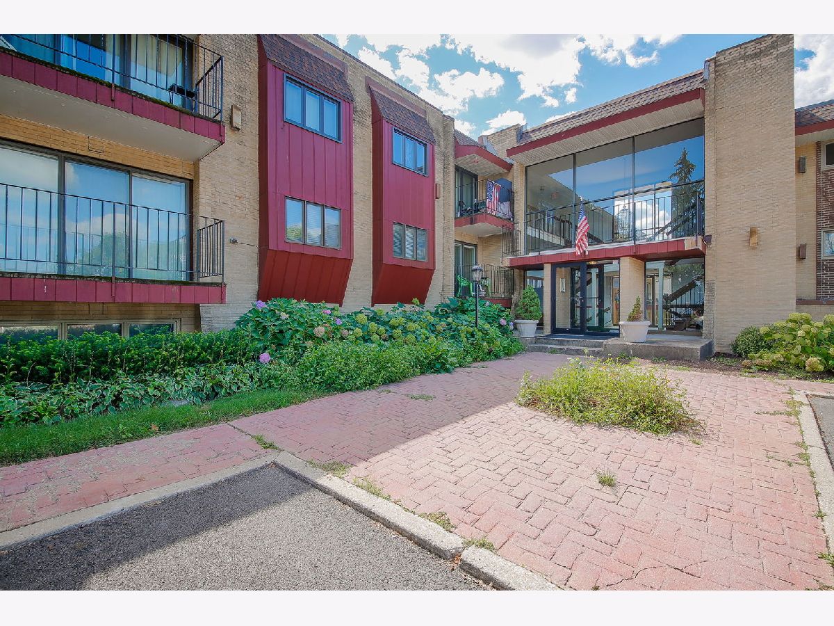 Condominiums Sold Will Bryant Glen Ellyn Illinois, 787 Wilson