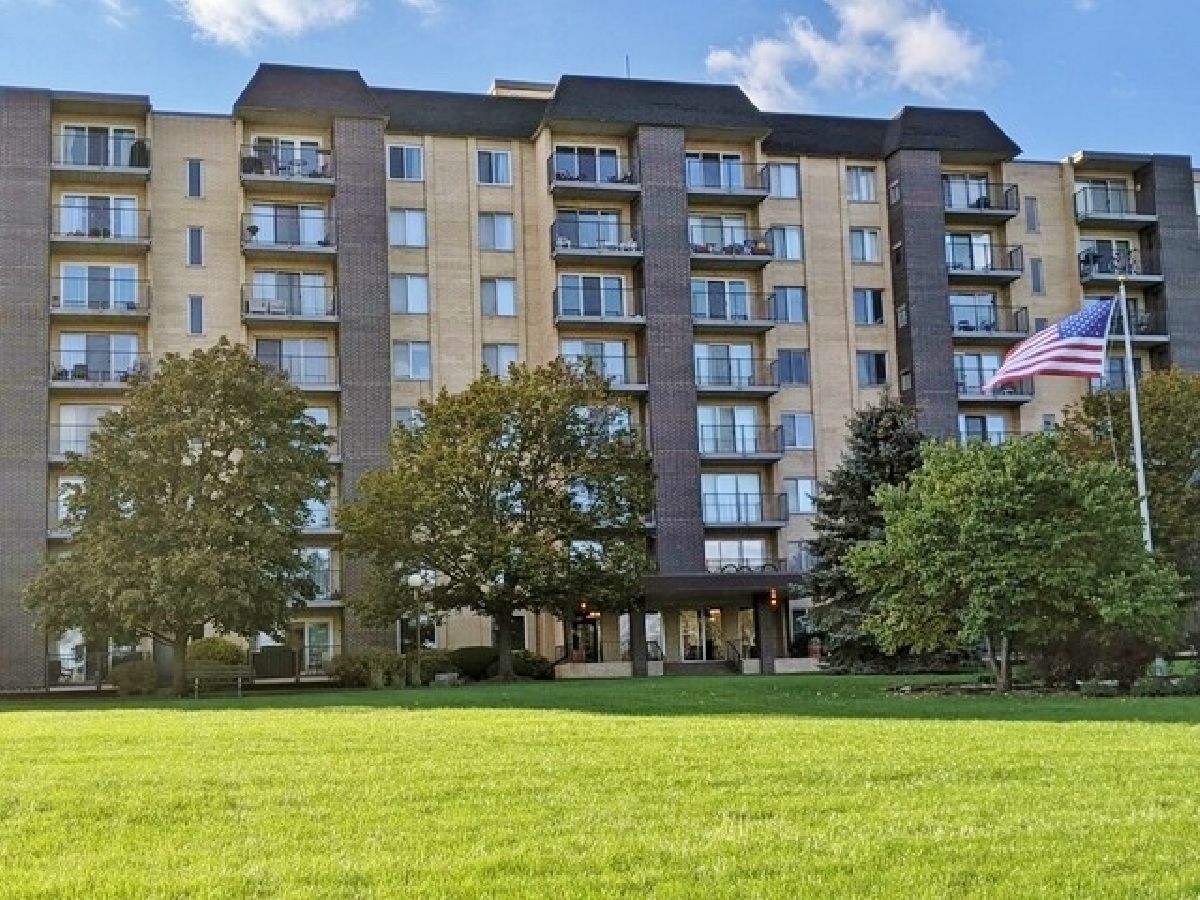 Condominiums Sold Terraces Downers Grove Illinois, 5400 Walnut