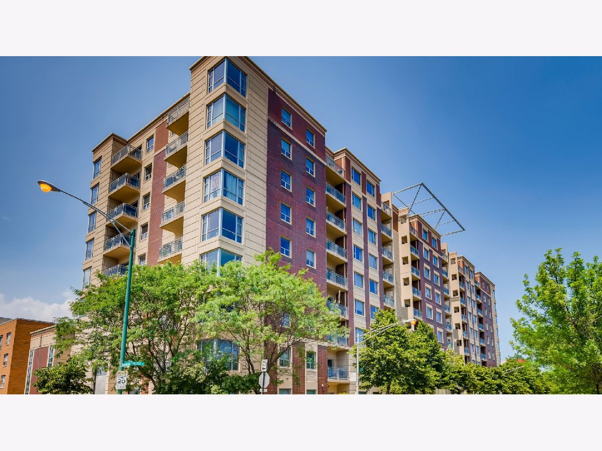 Condominiums Sold Westhaven Park Chicago Illinois, 100 Hermitage