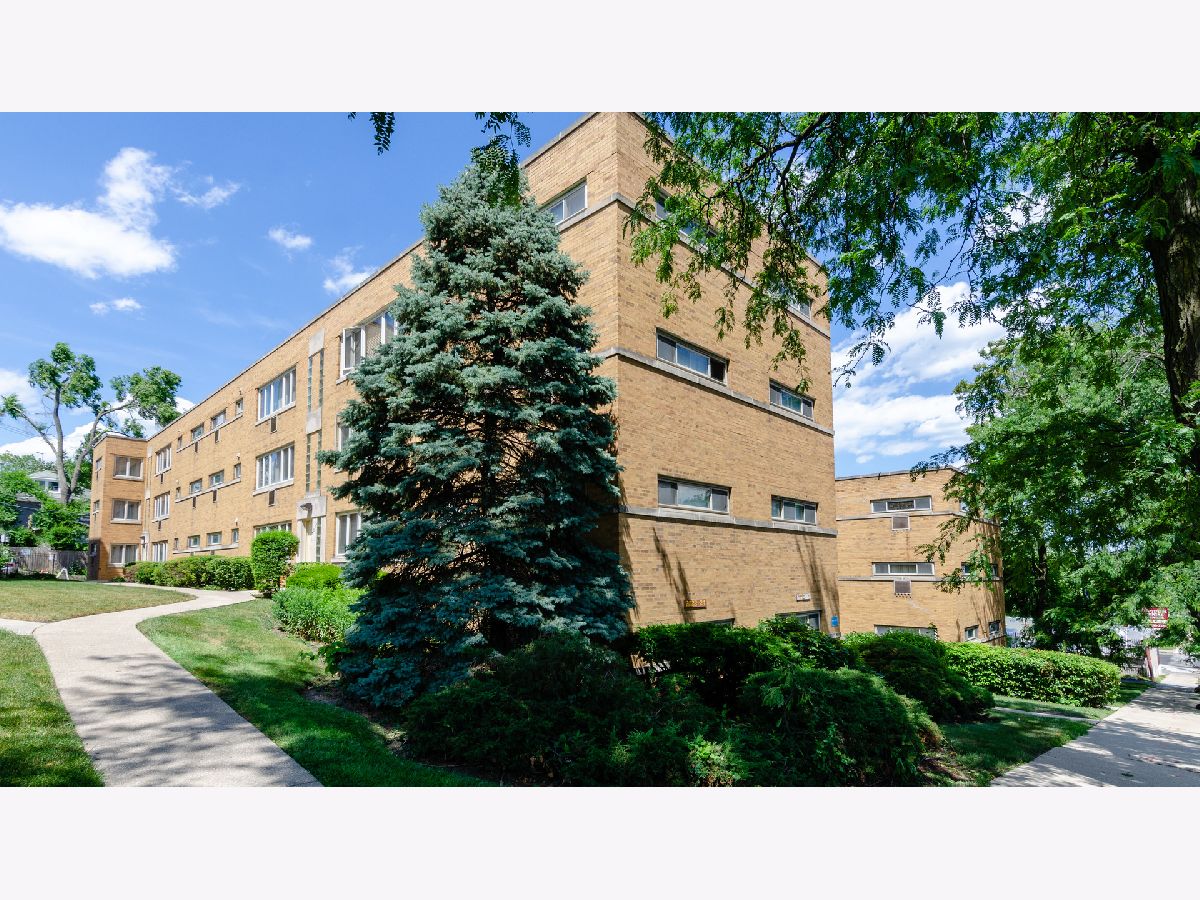 Condominiums Sold Terrace Place Chicago Illinois, 2024 111th