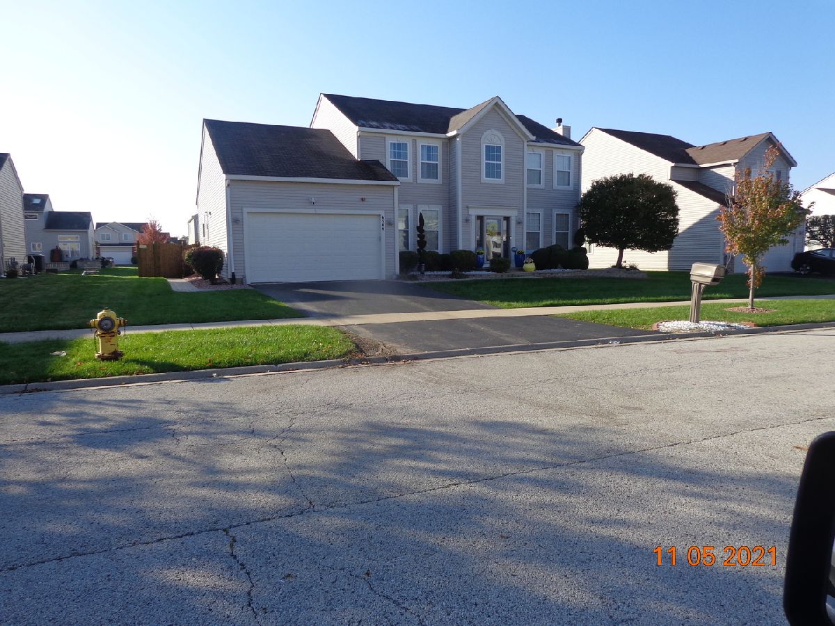 Homes & Townhomes & Condos Sold Gleneagle Trail Matteson Illinois, 6509 Bridle Path