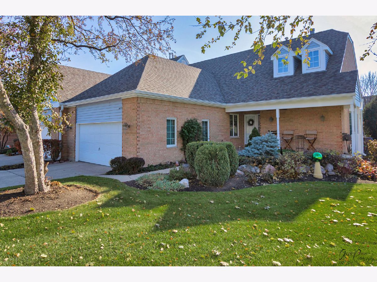 Townhomes Sold Chesapeake Hills Mchenry Illinois, 5623 Chesapeake