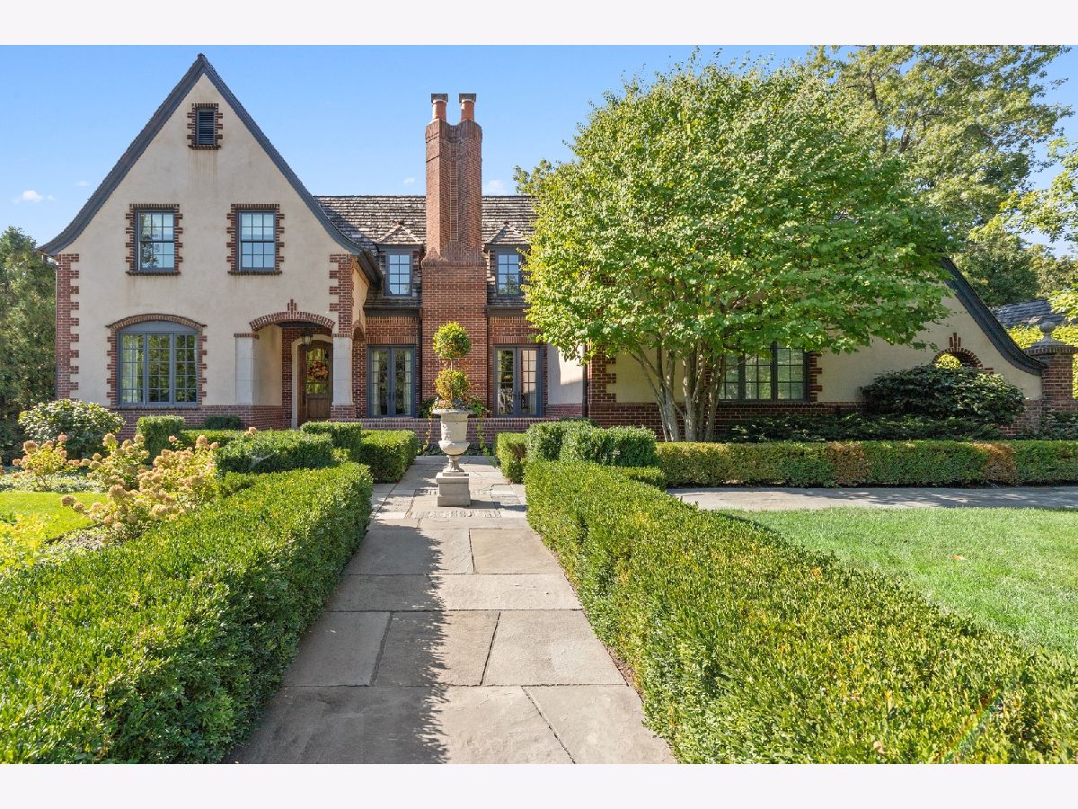 Homes Sold Middlefork Farm Lake Forest Illinois, 1062 Aynsley