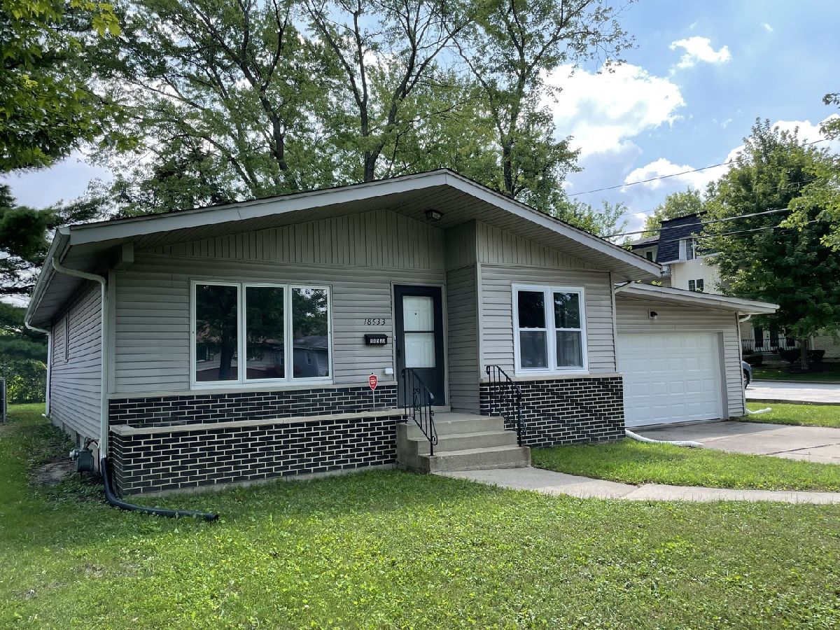 Homes Sold Lansing Torrence Manor Lansing Illinois, 18533 Oakley