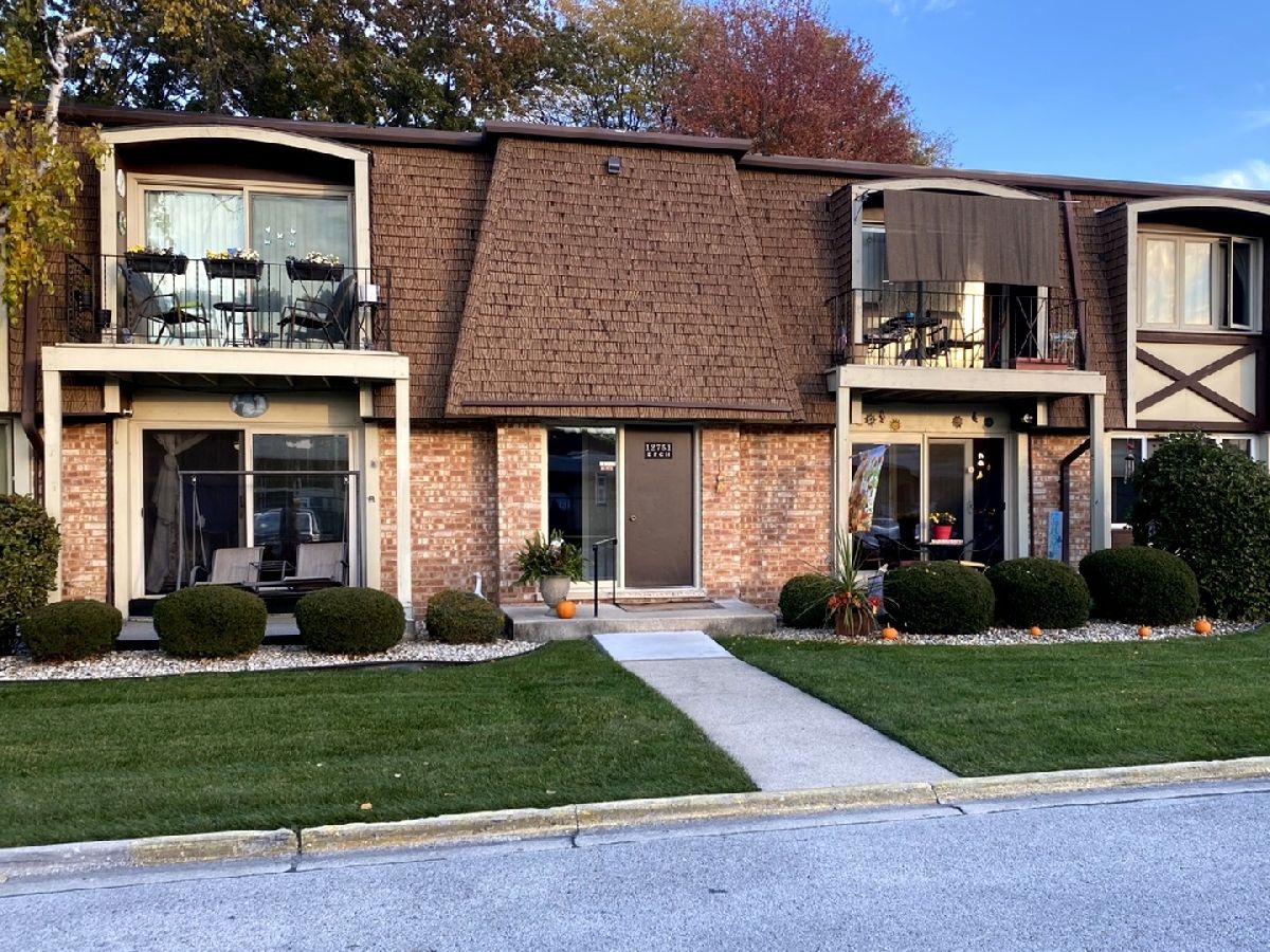 Condominiums Sold Park Place Crestwood Illinois, 12751 Park