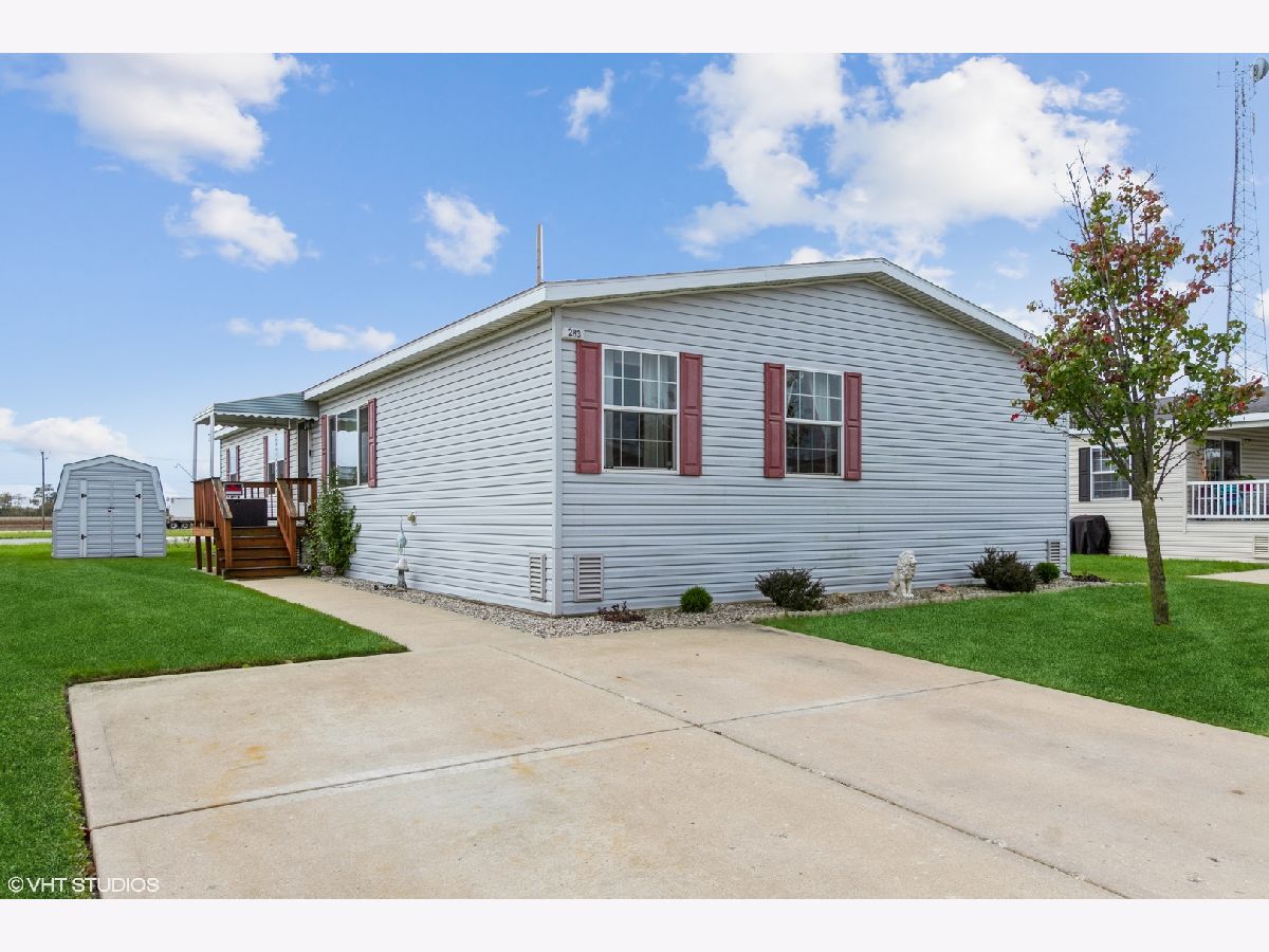 Subdivision Sold Weatherstone Lakes Sauk Village Illinois, 283 Mallard