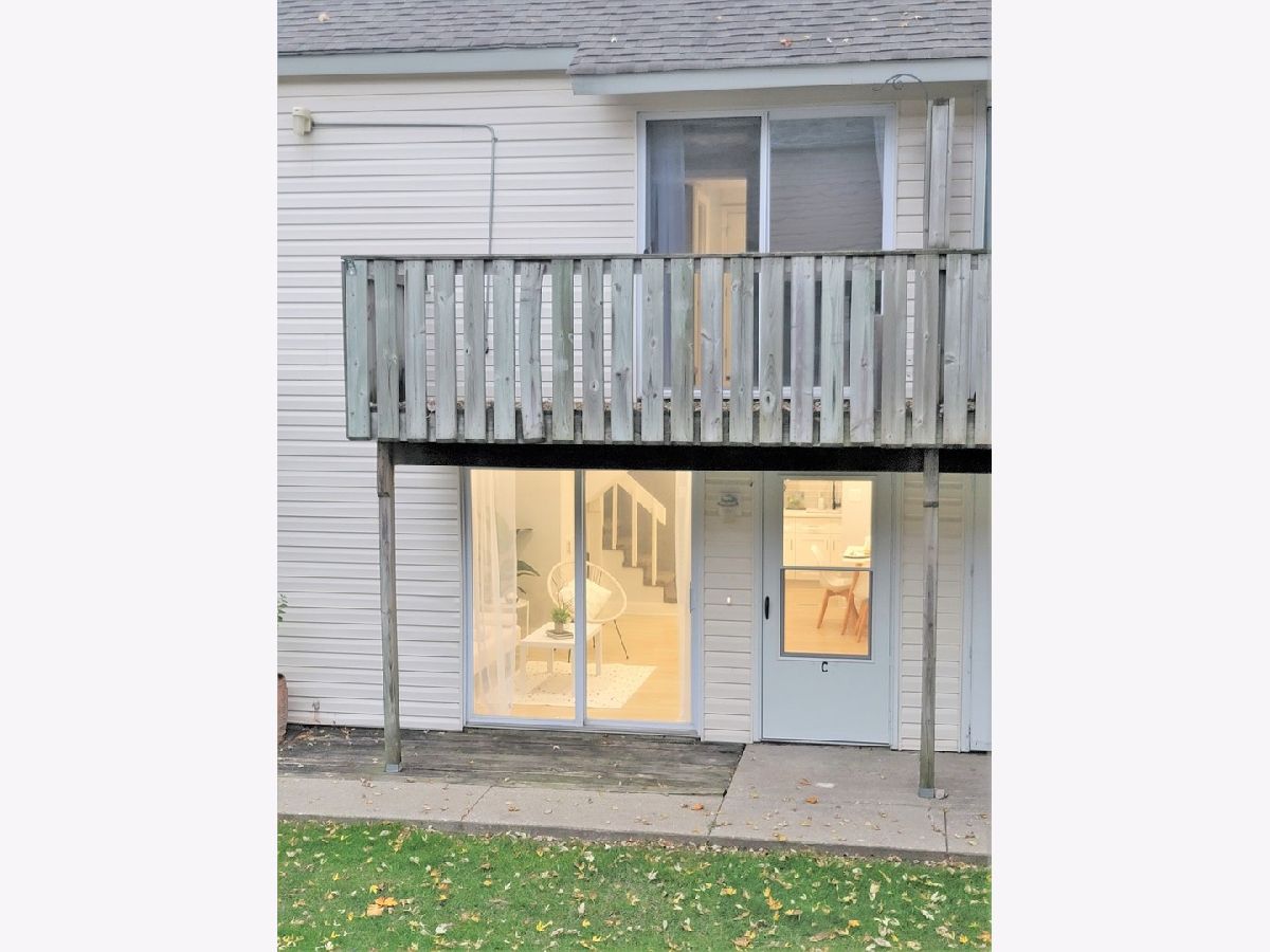 Townhomes & Condos & Homes Rented Hidden Glen Fox Lake Illinois, 87 Maude