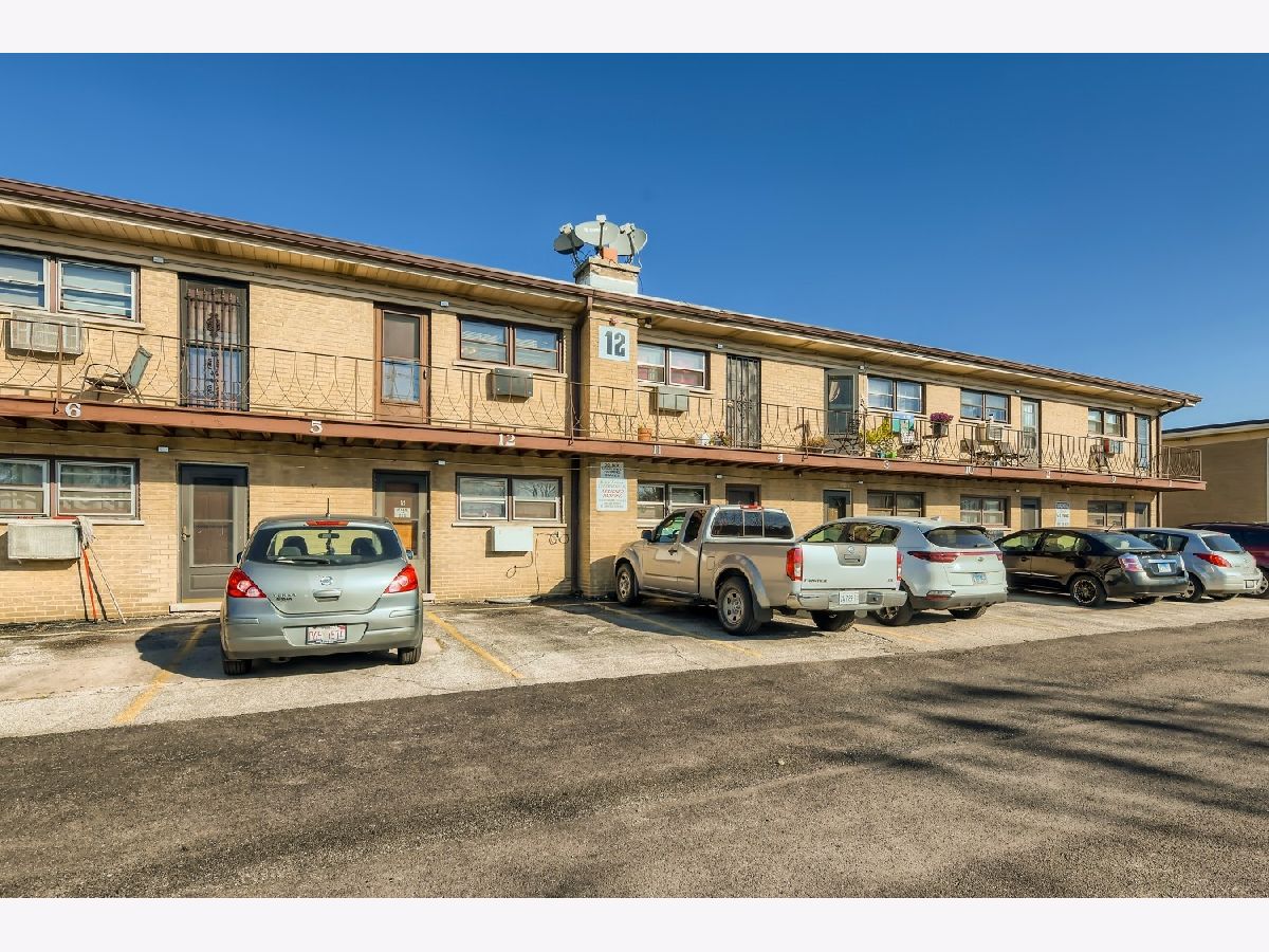 Condominiums Sold King Arthur Court Northlake Illinois, 12 King Arthur
