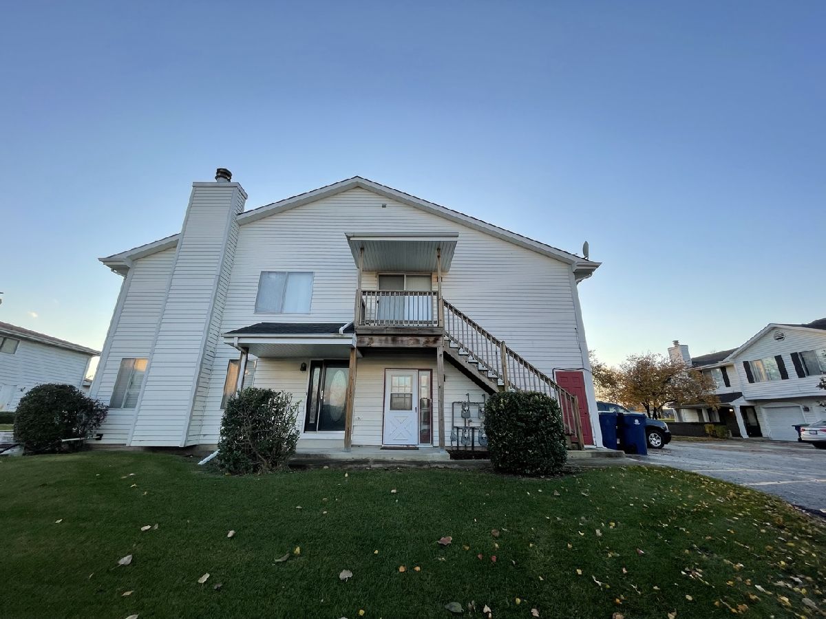 Homes & Townhomes & Condos Sold Creekside Matteson Illinois, 103 Red Barn
