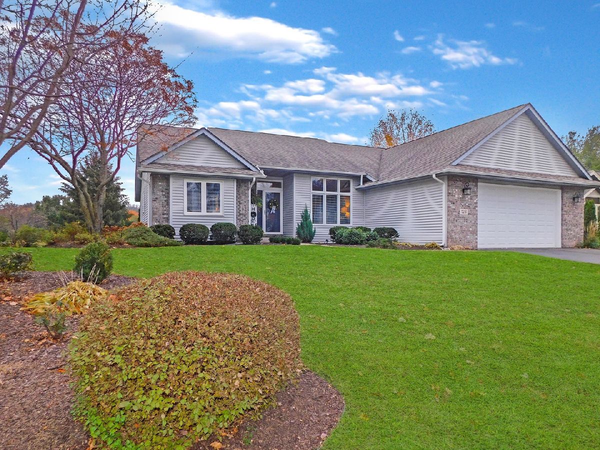 Homes Sold Woodlands Of Rockton Rockton Illinois, 128 Foxfire