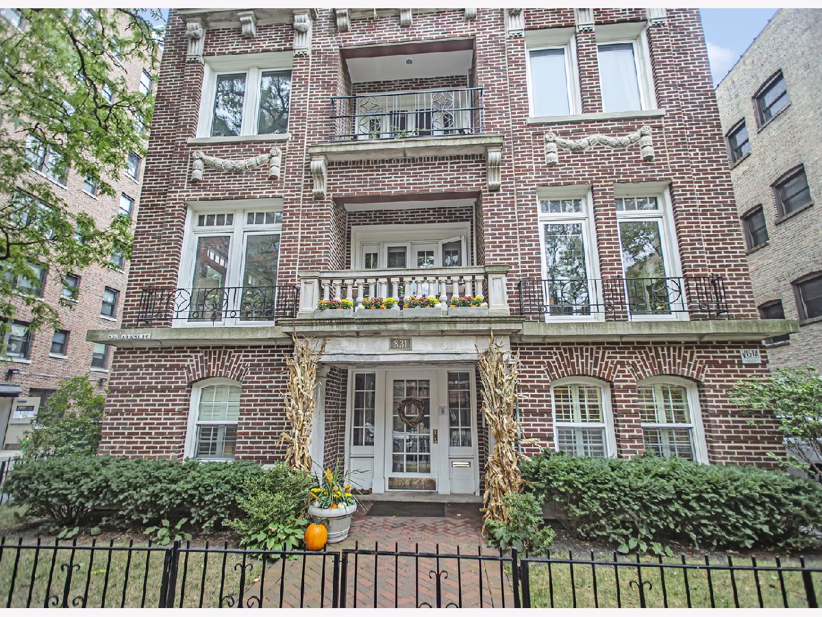 Condos & Townhomes & Homes Rented Margate Park Chicago Illinois, 831 Ainslie