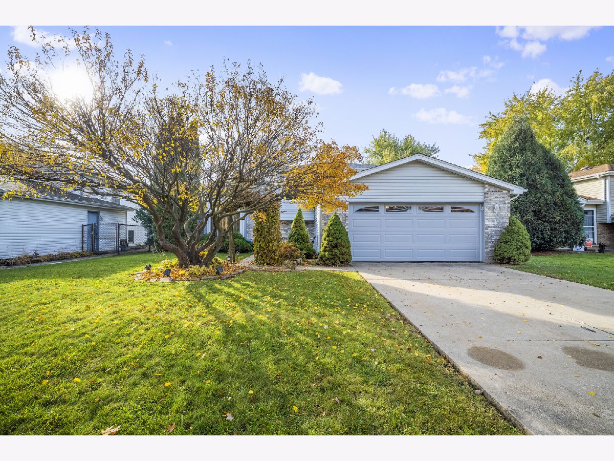 Homes Sold Meadowridge Lockport Illinois, 729 Lorraine