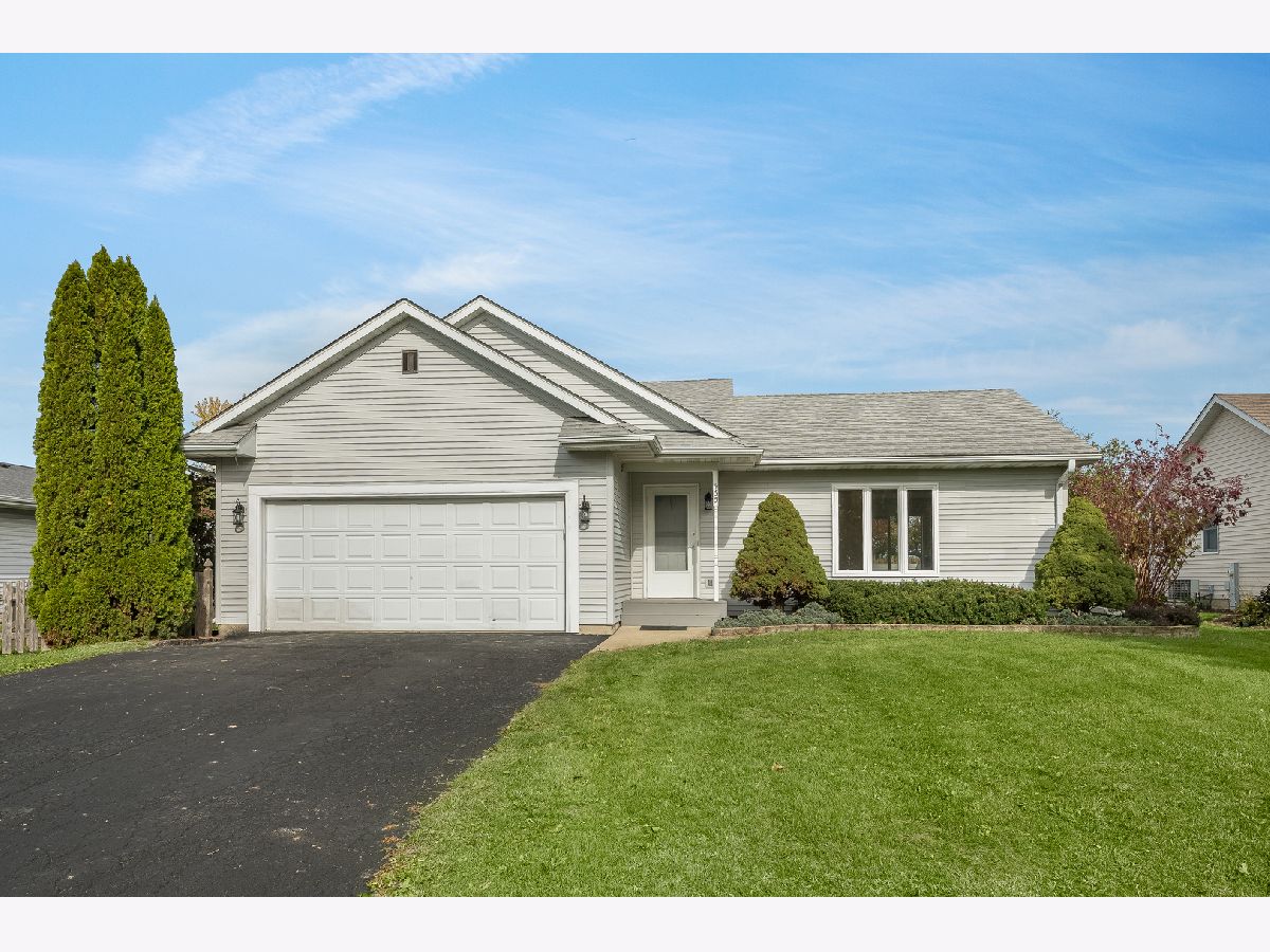 Homes Sold Lake Holiday Somonauk Illinois, 465 Lasalle