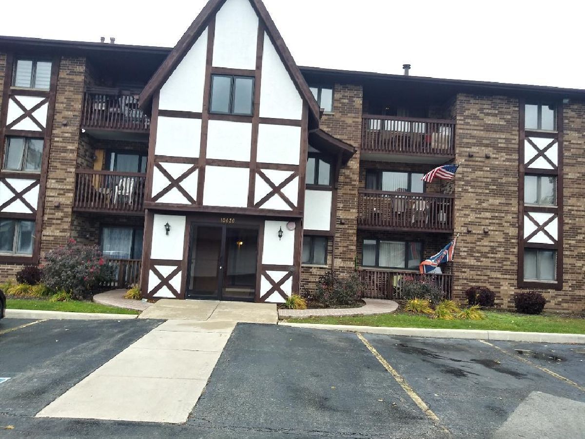 Condominiums Rented Claridge Condos Chicago Ridge Illinois, 10636 Ridgeland