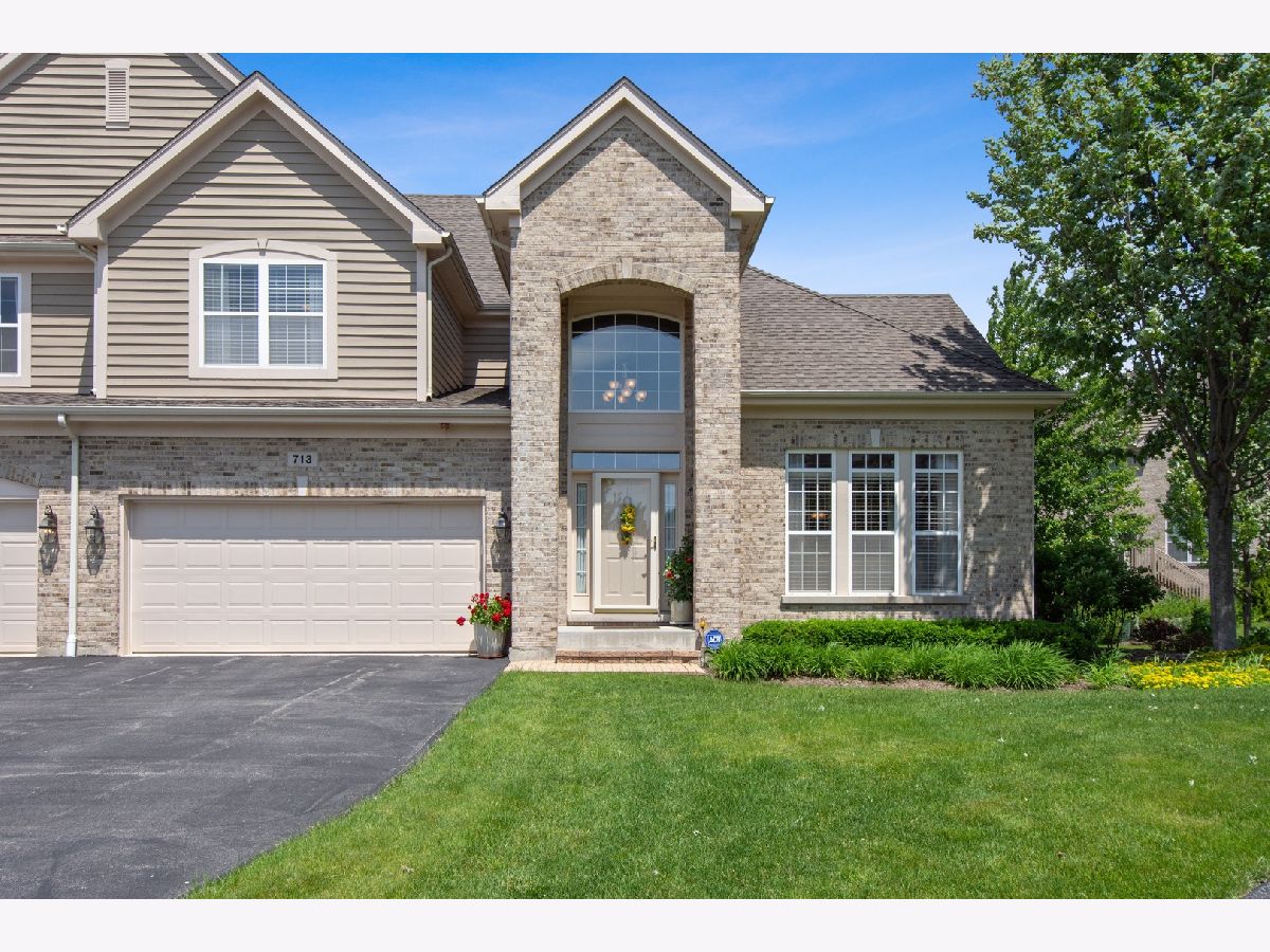 Condos & Townhomes Sold Weatherstone Of Inverness Inverness Illinois, 713 Fieldstone