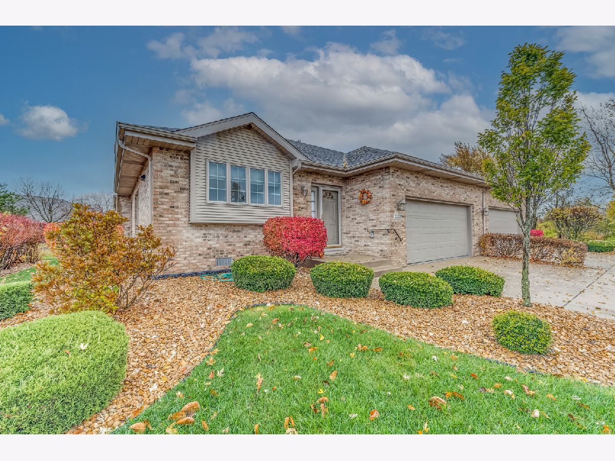Townhomes Sold Pheasant Run Estates Frankfort Illinois, 21235 Lakeview