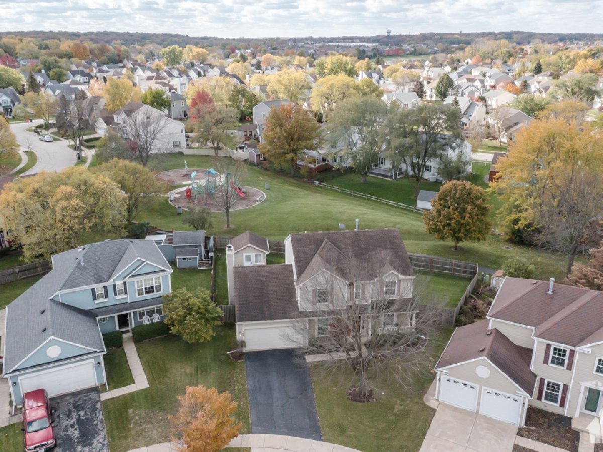 Homes & Condos & Townhomes Rented Oak Knolls Streamwood Illinois, 109 Jefferson