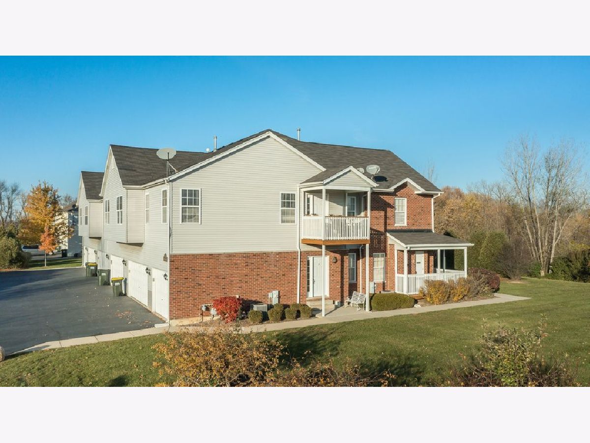 Condominiums Sold Stoneshire Condominiums Hampshire Illinois, 101 Stoneshire