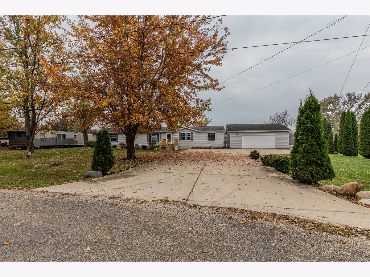  Sold Malden Illinois, 317 Queen