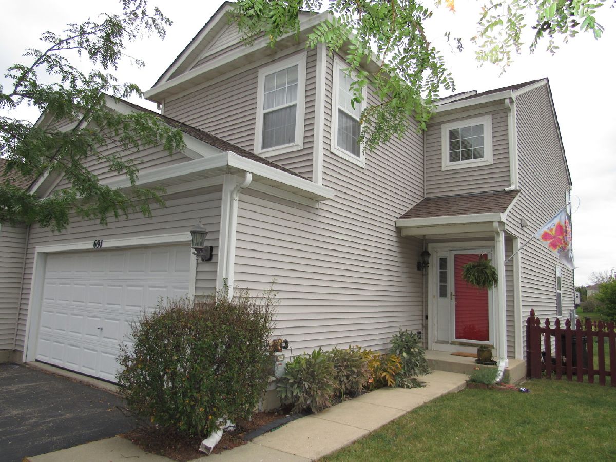 Homes & Townhomes & Condos Rented Bellchase Lake In The Hills Illinois, 691 Wedgewood