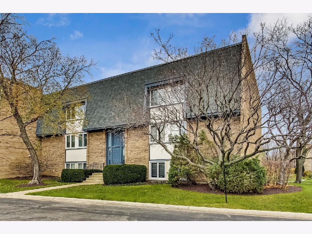 Condominiums Sold Ammer Ridge Glenview Illinois, 2101 Ammer Ridge
