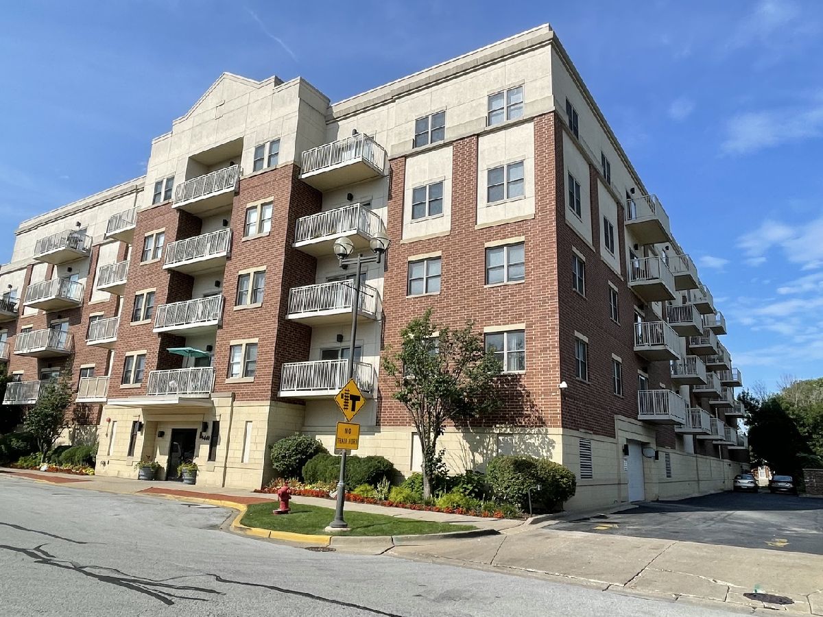 Condominiums & Homes Sold 51st Avenue Station Oak Lawn Illinois, 9440 51st