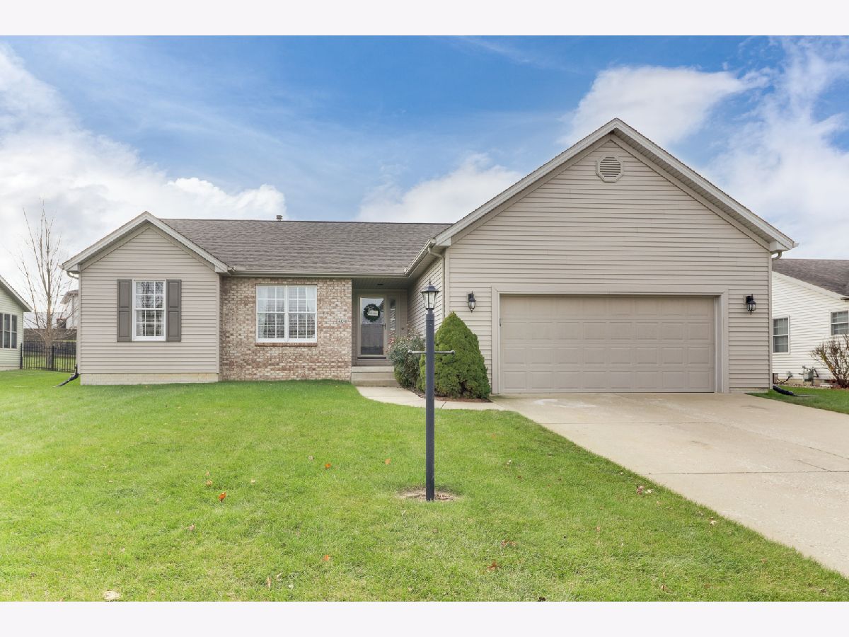 Homes Sold Cobble Creek Heyworth Illinois, 406 Cobble Creek