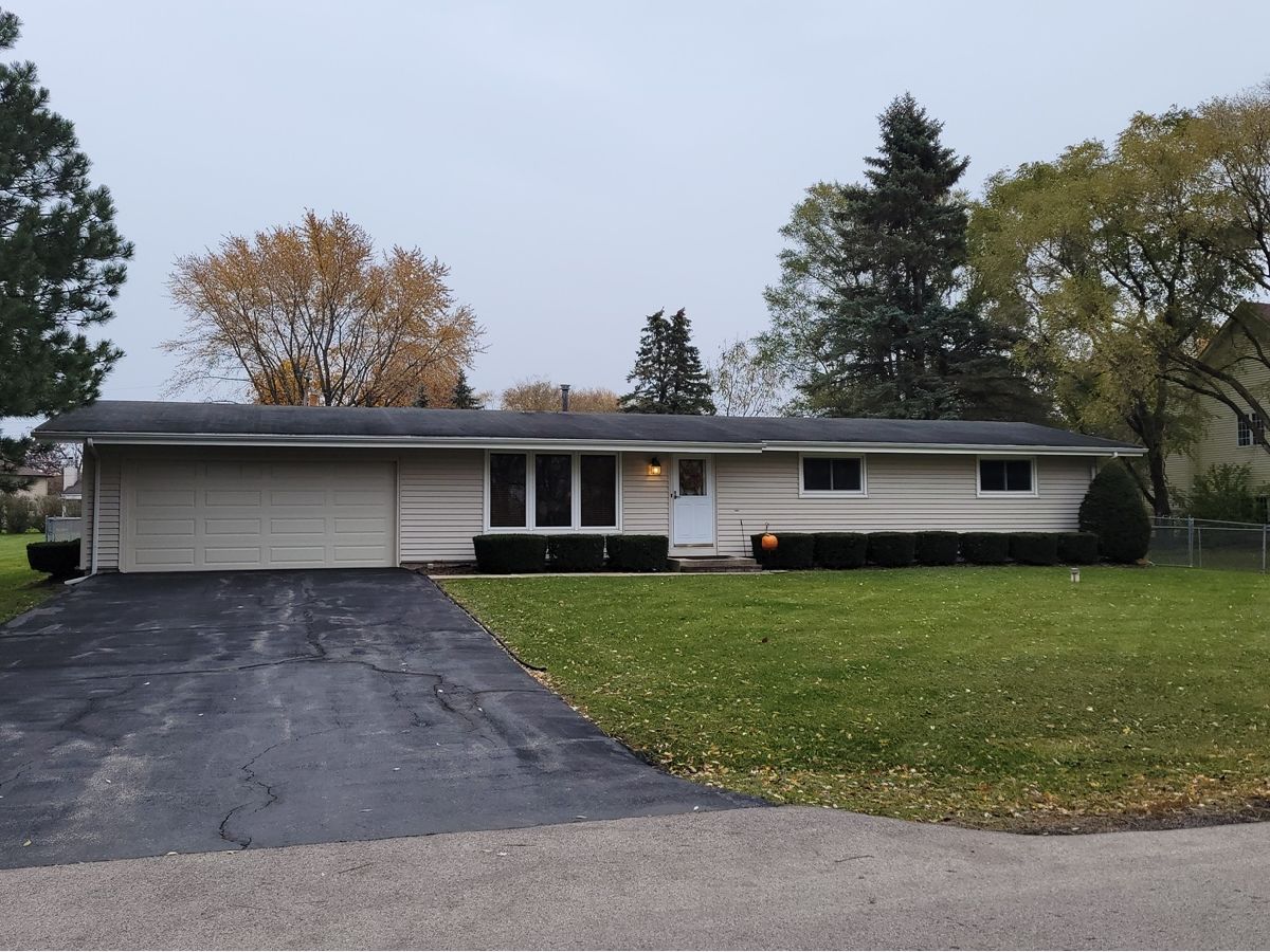 Homes Sold West Highland Acres Elgin Illinois, 12N401 Tina