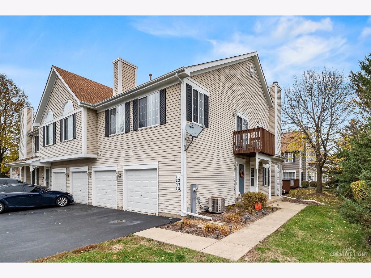 Townhomes Sold Sandhurst South Elgin Illinois, 1235 Sandhurst