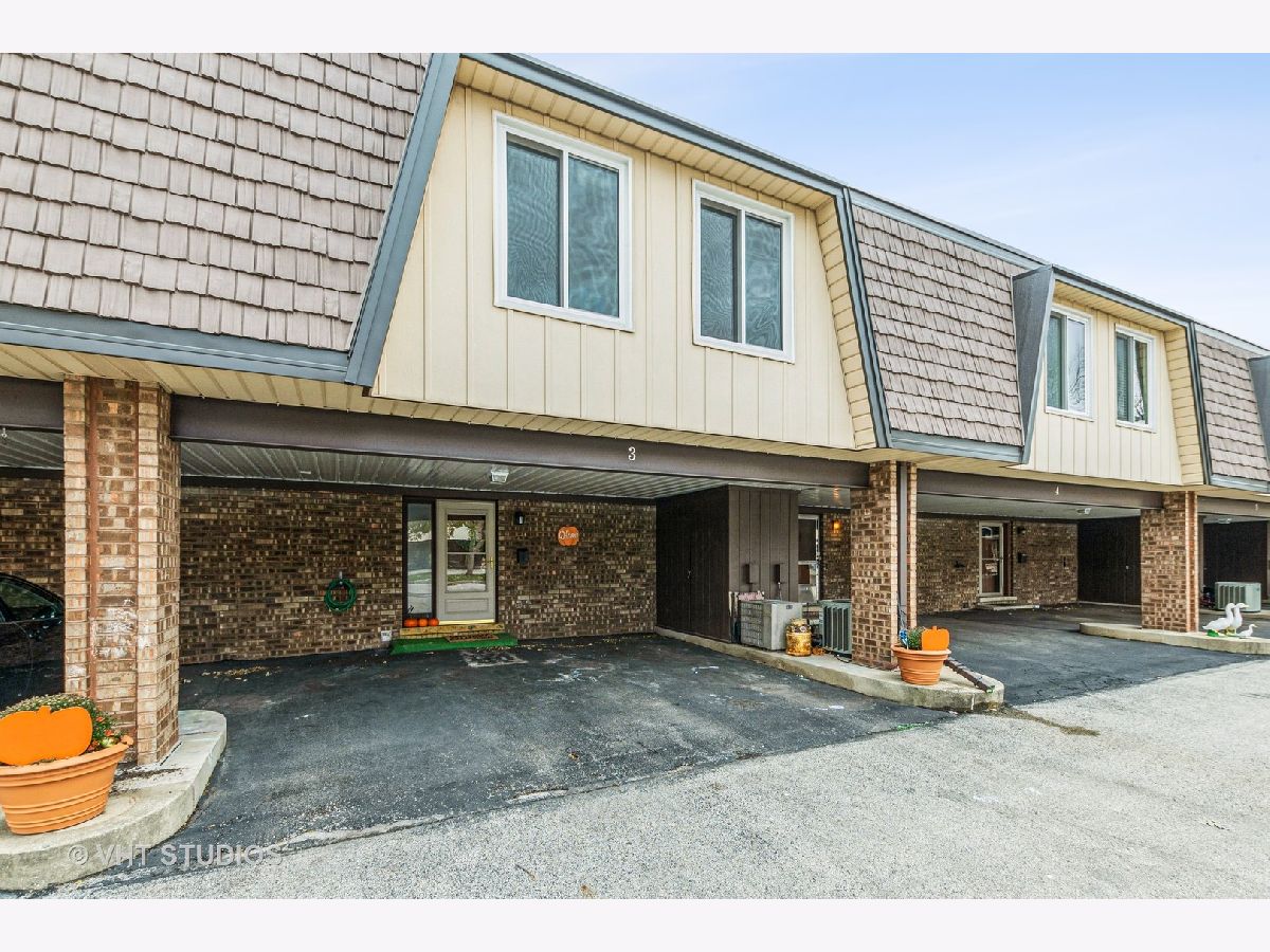Townhomes Sold Riviera Palos Hills Illinois, 3 Cour Madeleine