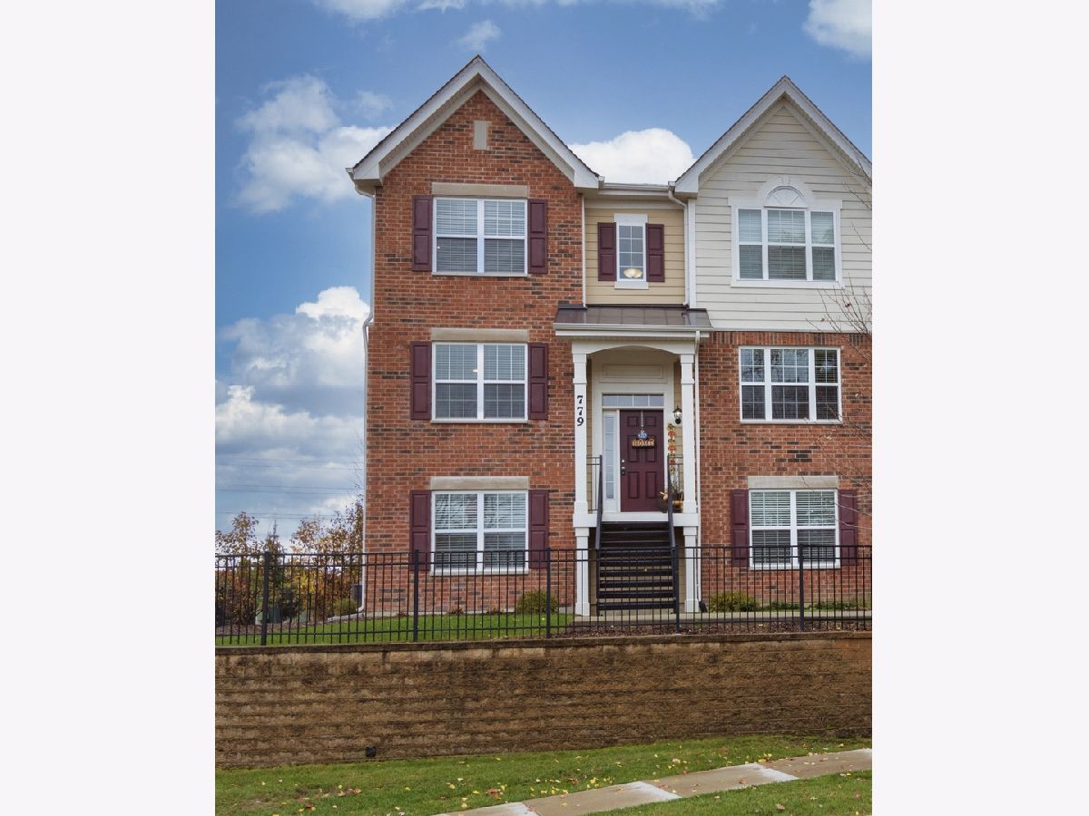 Townhomes Sold Lake Ridge Townhomes Mundelein Illinois, 779 Hickory