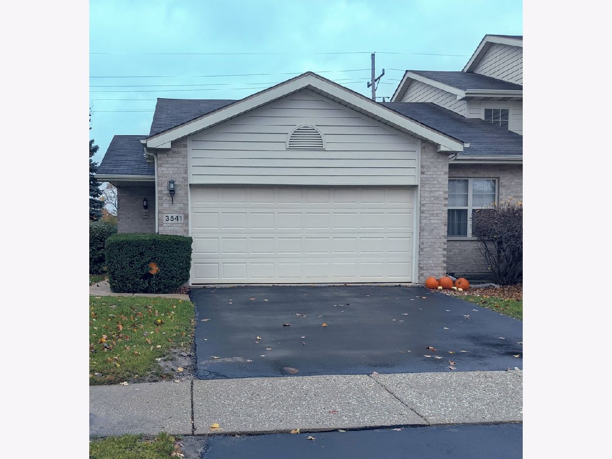 Townhomes Sold Park Place Flossmoor Illinois, 3541 Park