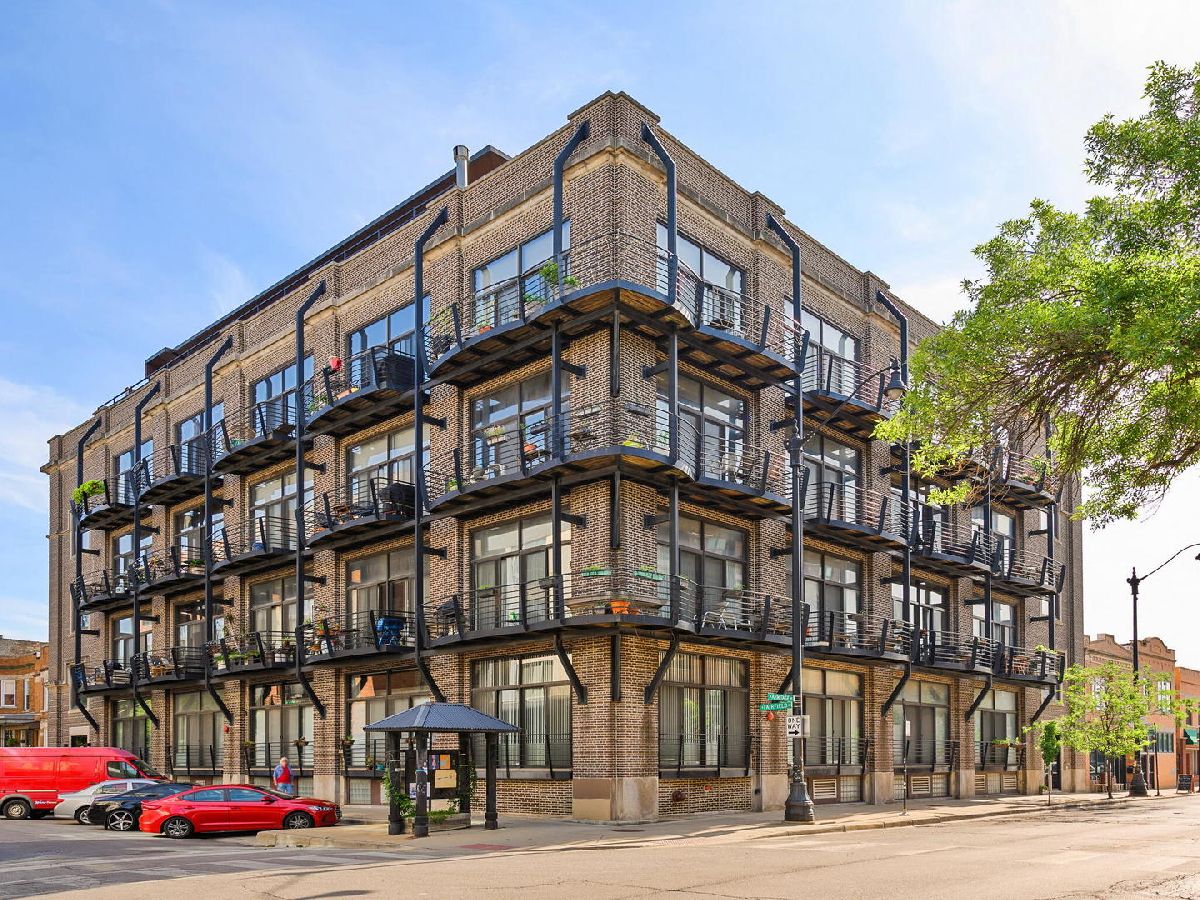 Condos & Townhomes Sold Artist Village Lofts Chicago Illinois, 2735 Armitage