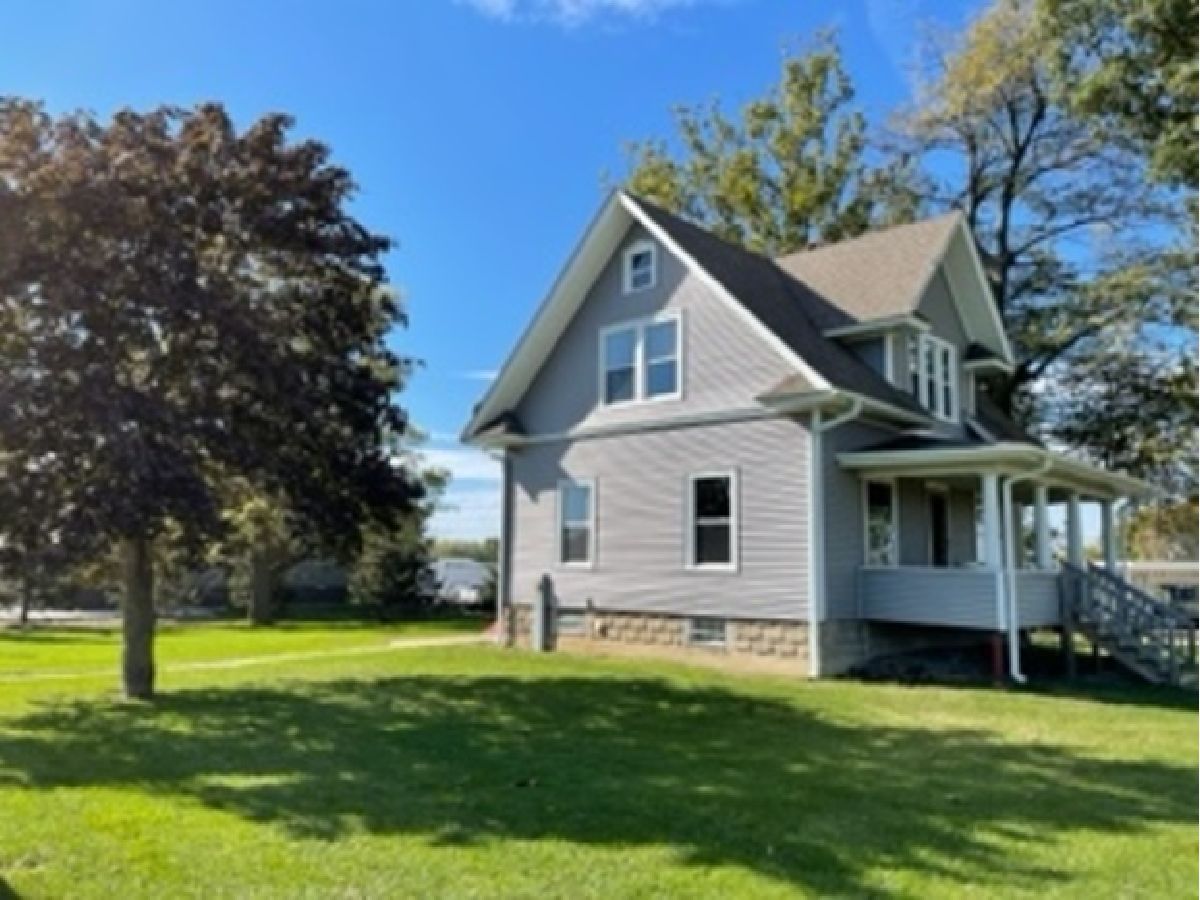  Rented Newark Illinois, 16580 Newark