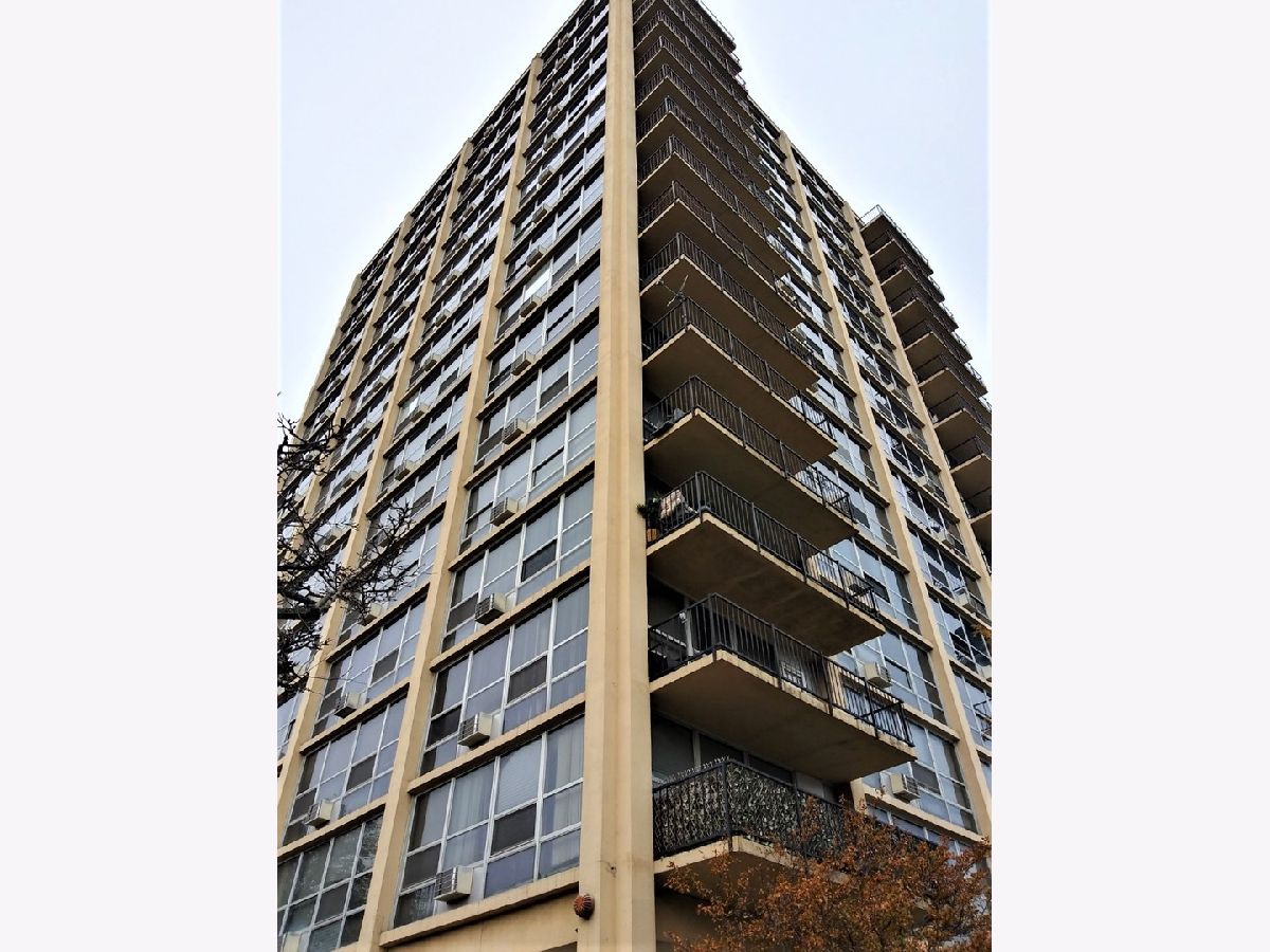 Condominiums Sold Lakefront Place Chicago Illinois, 6730 South Shore