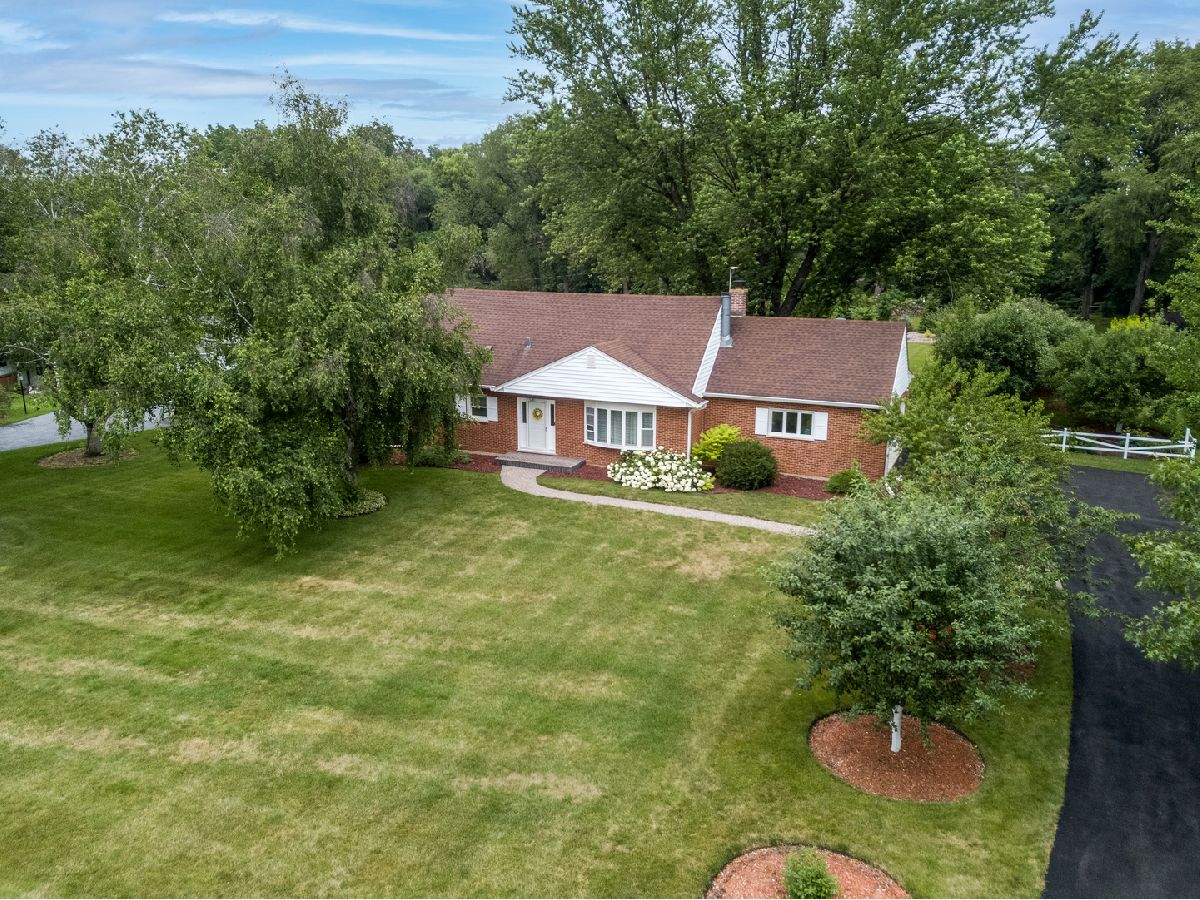 Homes Sold Sherwood Oaks Elgin Illinois, 1344 Robinhood