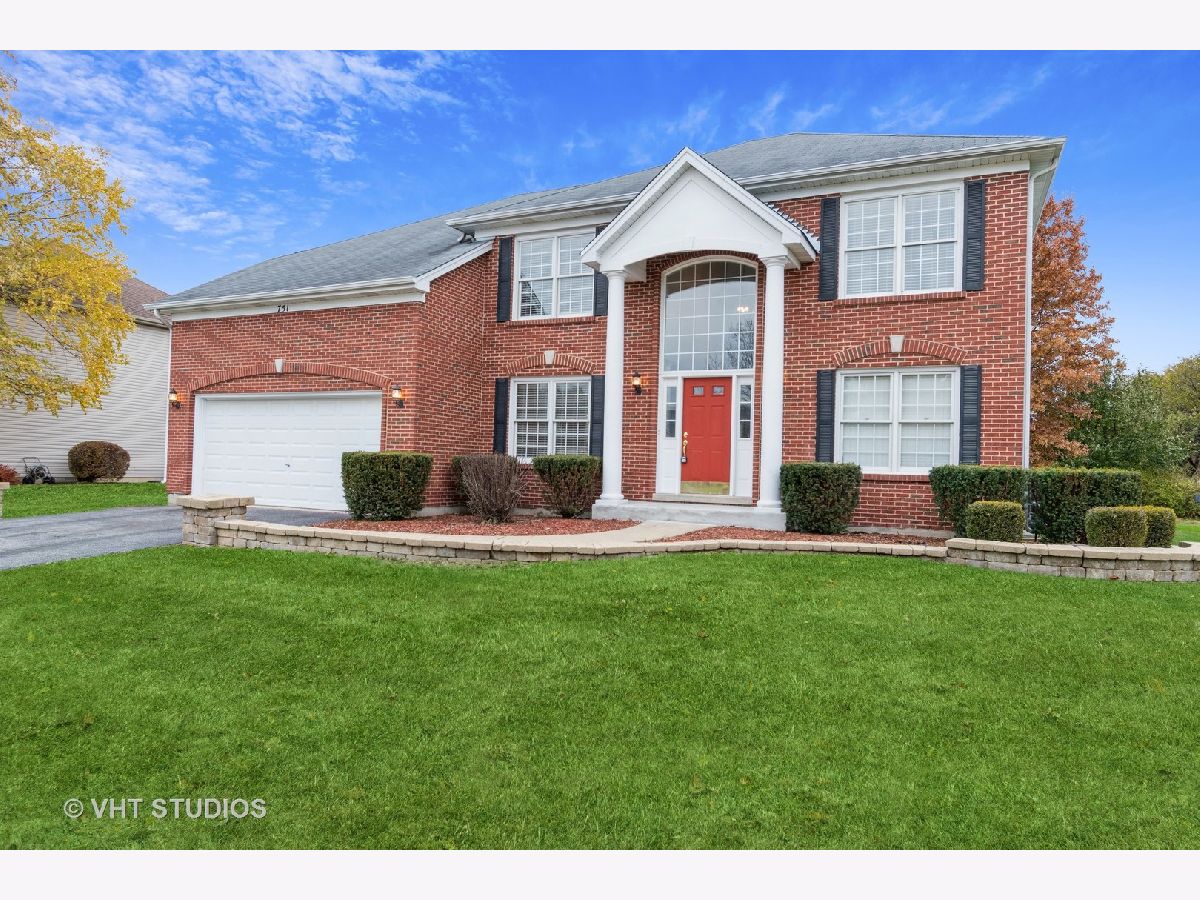 Homes & Townhomes Sold Banbury Ridge North Aurora Illinois, 751 Pinecreek